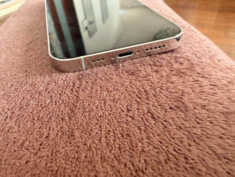 iPhone 12 Pro 256GB Softbank（スマホ）の商品画像 - 査定依頼日：2025年11月16日 - 最高査定価格：32,000円