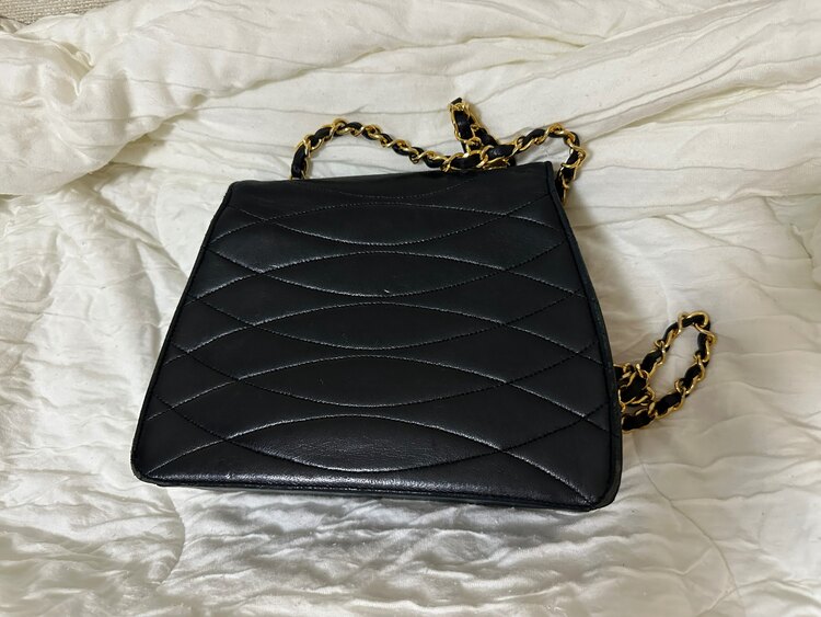 シャネル　ショルダーバッグ（ブランド財布・小物）の商品画像 - 査定依頼日：2025年5月22日 - 最高査定価格：80,000円