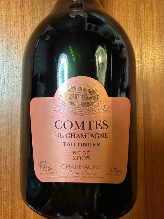 テタンジェ　コント・ド・シャンパーニュ　ロゼ　2005（お酒）の商品画像 - 査定依頼日：2025年3月26日 - 最高査定価格：30,000円