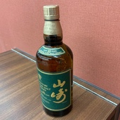 ウイスキー サントリー山崎 （お酒）の商品画像 - 査定依頼日：2026年4月11日 - 最高査定価格：31,000円