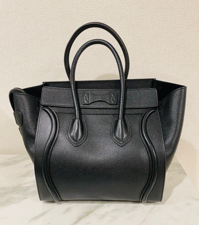 CELINE セリーヌ　ラゲージ マイクロ　黒（ブランドバッグ）の商品画像 - 査定依頼日：2025年8月7日 - 最高査定価格：90,000円