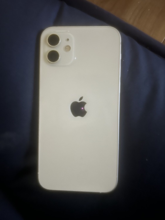 iPhone12（スマホ）の商品画像 - 査定依頼日：2026年3月2日 - 最高査定価格：20,000円