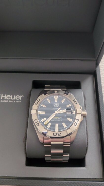 タグホイヤー アクアレーサー WB02112.BA0928（高級時計）の商品画像 - 査定依頼日：2026年3月15日 - 最高査定価格：175,000円