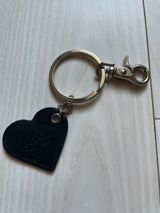 Vivienne Westwood  キーチャーム（ブランド財布・小物）の商品画像 - 査定依頼日：2025年4月9日 - 最高査定価格：100,000円