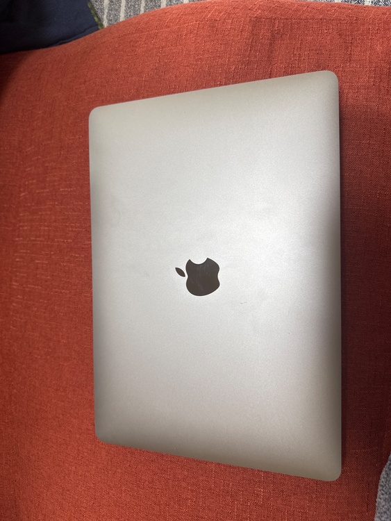 MacBook Air modelA2337（PC・タブレット）の商品画像 - 査定依頼日：2026年4月18日 - 最高査定価格：37,100円