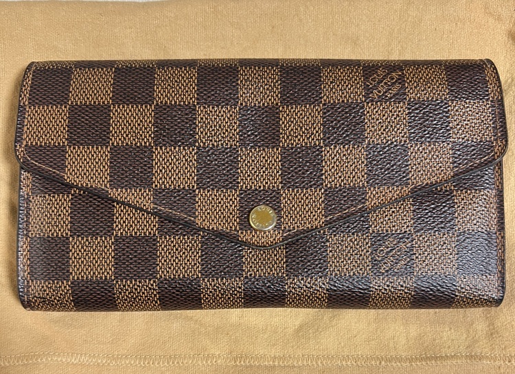 ポルトフォイユ　サラ（ブランド財布・小物）の商品画像 - 査定依頼日：2025年8月23日 - 最高査定価格：8,000円