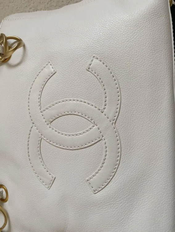 キャビアスキン　トートバッグ（ブランドバッグ）の商品画像 - 査定依頼日：2021年10月21日 - 最高査定価格：140,000円