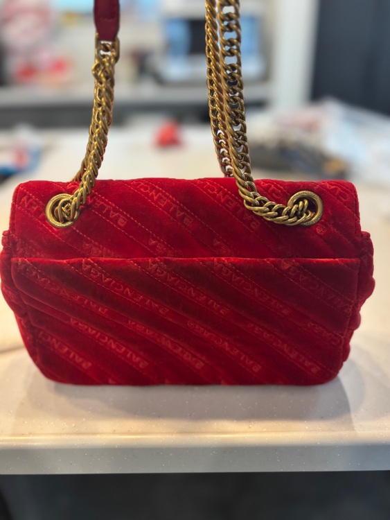 チェーンショルダーバッグ（ブランドバッグ）の商品画像 - 査定依頼日：2025年8月13日 - 最高査定価格：50,000円