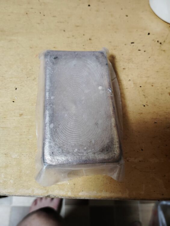 田中貴金属のシルバーインゴット（金・貴金属）の商品画像 - 査定依頼日：2025年9月13日 - 最高査定価格：140,000円