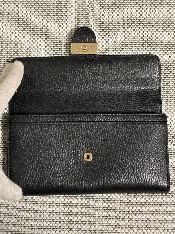 グッチインターロッキングG長財布（ブランド財布・小物）の商品画像 - 査定依頼日：2025年9月30日 - 最高査定価格：8,000円