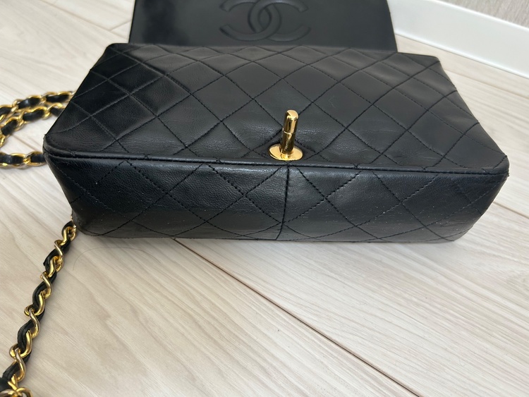 フルフラップ23cm（ブランドバッグ）の商品画像 - 査定依頼日：2026年2月1日 - 最高査定価格：100,000円