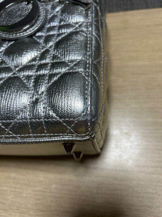 ディオール  （ブランドバッグ）の商品画像 - 査定依頼日：2025年4月21日 - 最高査定価格：300,000円