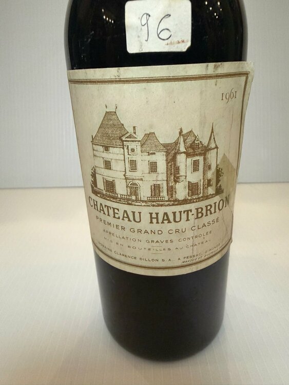 シャトー・オー・ブリオン Chateau Haut-Brion 1961（お酒）の商品画像 - 査定依頼日：2026年7月1日 - 最高査定価格：78,000円