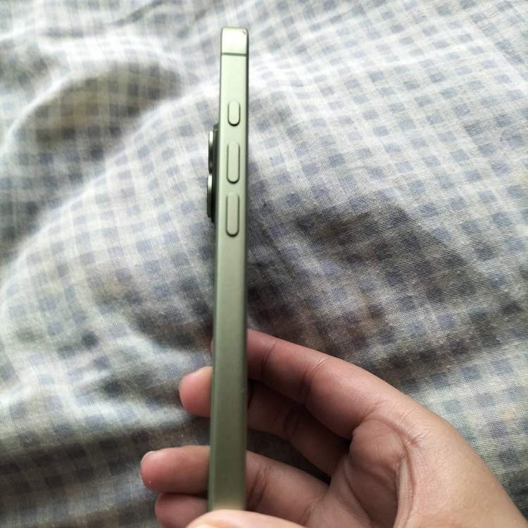 iPhone 17 256GB docomo（スマホ）の商品画像 - 査定依頼日：2026年3月22日 - 最高査定価格：108,000円