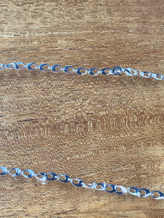 ウノアエレネックレス（金・貴金属）の商品画像 - 査定依頼日：2025年4月8日 - 最高査定価格：108,000円