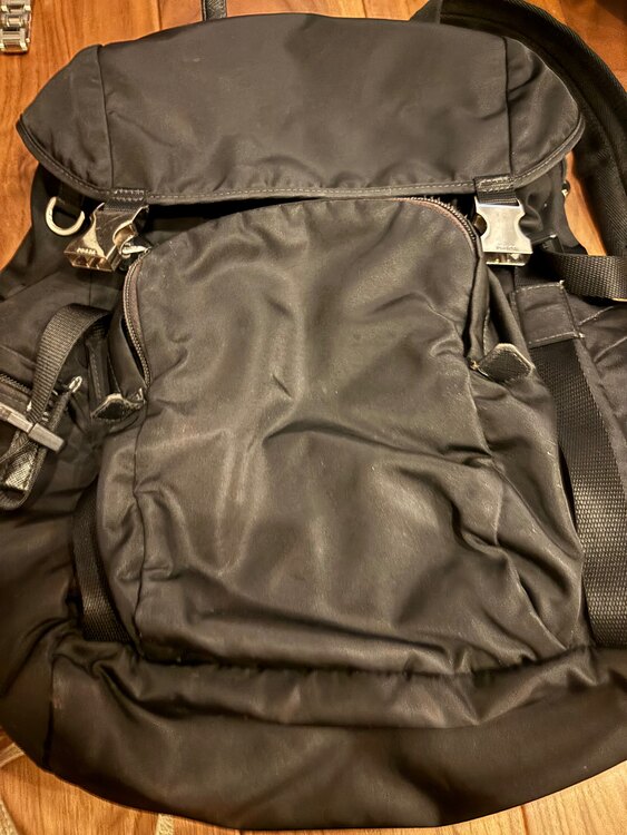 リュック（ブランドバッグ）の商品画像 - 査定依頼日：2025年1月26日 - 最高査定価格：12,000円