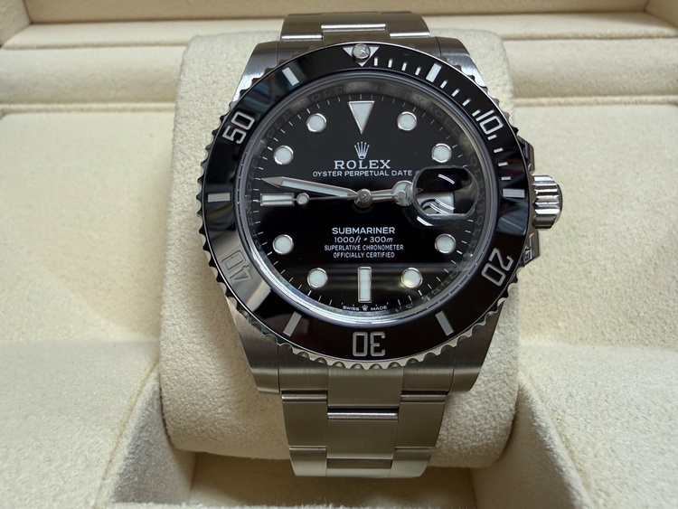 126610LN（高級時計）の商品画像 - 査定依頼日：2026年2月16日 - 最高査定価格：2,300,000円