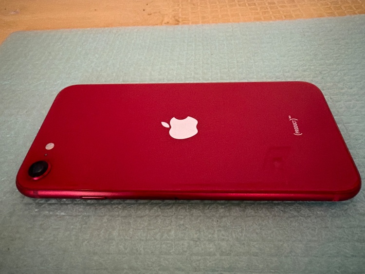 iPhone iPhone SE (第 2 世代) 64GB SIMフリー（スマホ）の商品画像 - 査定依頼日：2026年9月10日 - 最高査定価格：11,000円