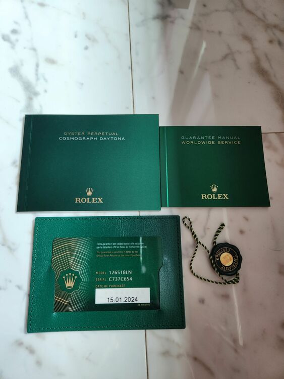 デイトナ（高級時計）の商品画像 - 査定依頼日：2025年7月8日 - 最高査定価格：7,900,000円