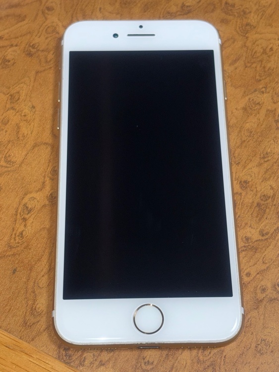 iPhone7 32GB（スマホ）の商品画像 - 査定依頼日：2026年2月15日 - 最高査定価格：1,500円