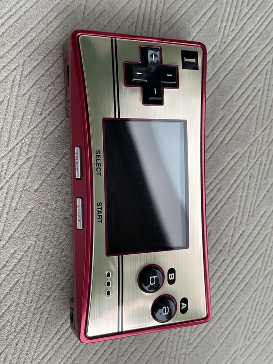 ゲームボーイミクロ（ゲーム機本体・ゲームソフト）の商品画像 - 査定依頼日：2022年8月3日 - 最高査定価格：11,000円