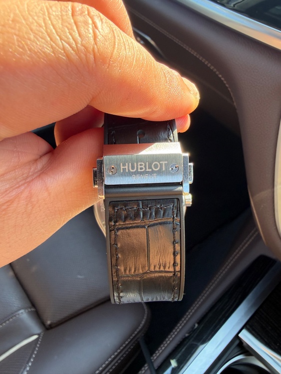 ウブロ クラシックフュージョン 110524（高級時計）の商品画像 - 査定依頼日：2026年3月4日 - 最高査定価格：580,000円