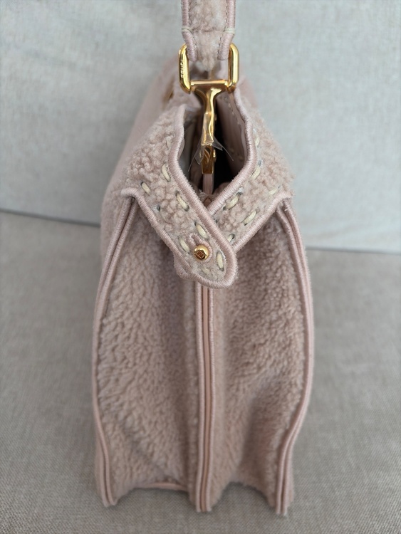 Large Shearling Peekaboo ISeeU（ブランドバッグ）の商品画像 - 査定依頼日：2026年9月25日 - 最高査定価格：100,000円