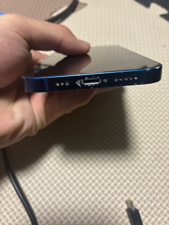 iPhone 12 64GB docomo（スマホ）の商品画像 - 査定依頼日：2026年2月16日 - 最高査定価格：20,000円