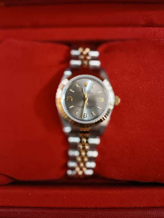 オイスターパーペチュアルコンビ（高級時計）の商品画像 - 査定依頼日：2025年3月15日 - 最高査定価格：420,000円