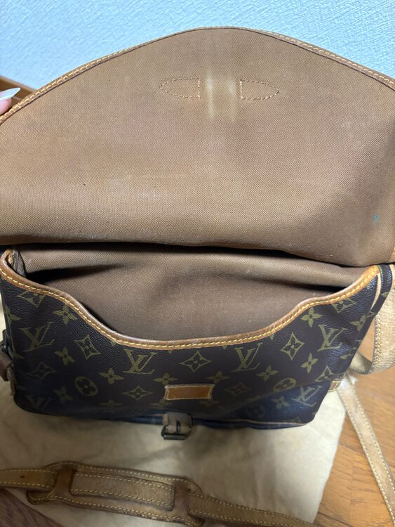 モノグラム ソミュール30 ショルダーバッグ（ブランドバッグ）の商品画像 - 査定依頼日：2025年4月27日 - 最高査定価格：40,000円