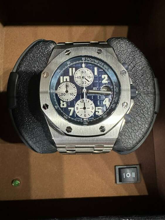 オーデマピゲ ロイヤルオークオフショア オーデマ ピゲ AUDEMARS PIGUET 25721ST.OO.1000ST.09 ロイヤルオーク オフショア クロノグラフ ブルー（高級時計）の商品画像 - 査定依頼日：2025年5月6日 - 最高査定価格：2,630,000円
