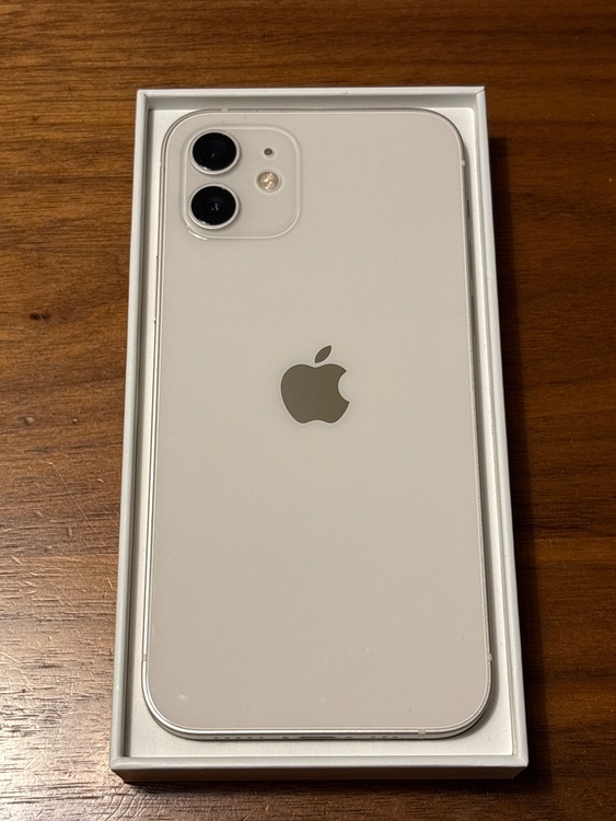 iPhone 12 128GB SIMフリー（スマホ）の商品画像 - 査定依頼日：2026年3月14日 - 最高査定価格：27,000円