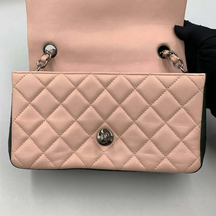 Chanel mini（ブランドバッグ）の商品画像 - 査定依頼日：2026年5月28日 - 最高査定価格：300,000円