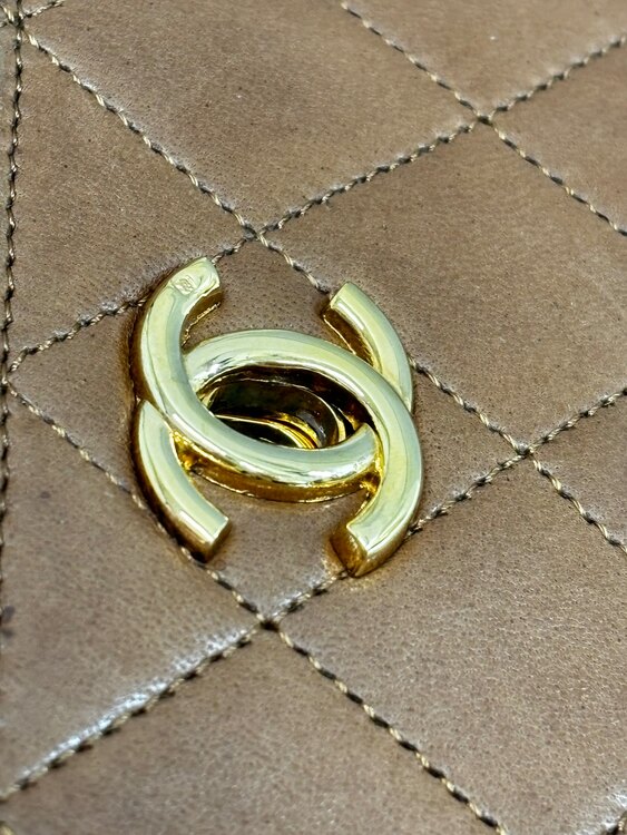 0311403（ブランドバッグ）の商品画像 - 査定依頼日：2025年3月28日 - 最高査定価格：150,000円