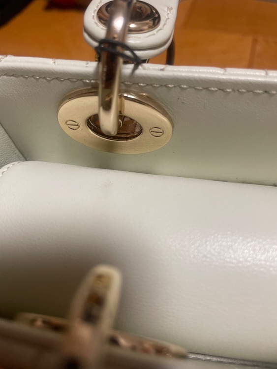 ディオール  （ブランドバッグ）の商品画像 - 査定依頼日：2025年11月16日 - 最高査定価格：380,000円