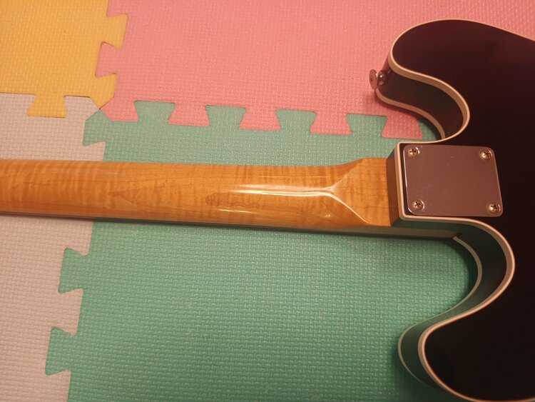 Guitar Creation Custom Line Jane Doe ムーンスプルース/ハカランダ EMG・Piezo搭載（ピアノ・楽器・PA機材）の商品画像 - 査定依頼日：2026年7月31日