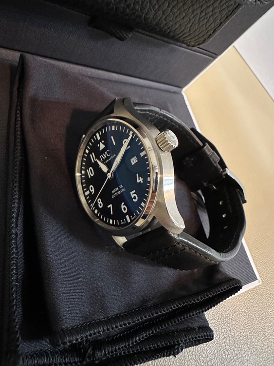 IWC パイロットウォッチ IW32820（高級時計）の商品画像 - 査定依頼日：2025年8月26日 - 最高査定価格：570,000円