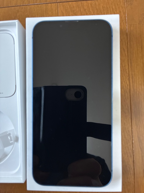 iPhone 13 512GB SIMフリー（スマホ）の商品画像 - 査定依頼日：2026年4月15日 - 最高査定価格：43,000円