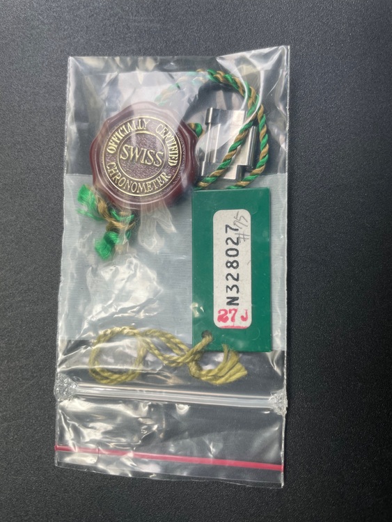 エクスプローラー　ティファニーダブルネーム（高級時計）の商品画像 - 査定依頼日：2025年8月27日 - 最高査定価格：4,000,000円