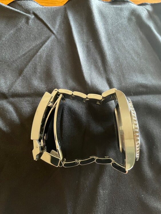 ロレックス サブマリーナー （高級時計）の商品画像 - 査定依頼日：2025年5月5日 - 最高査定価格：1,750,000円