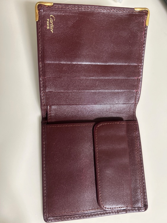カルティエ2つ折り財布（ブランド財布・小物）の商品画像 - 査定依頼日：2025年12月2日 - 最高査定価格：1,600円