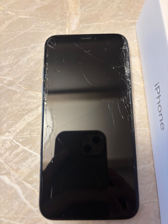 iPhone iPhoneXS 256GB docomo（スマホ）の商品画像 - 査定依頼日：2026年9月26日 - 最高査定価格：7,500円