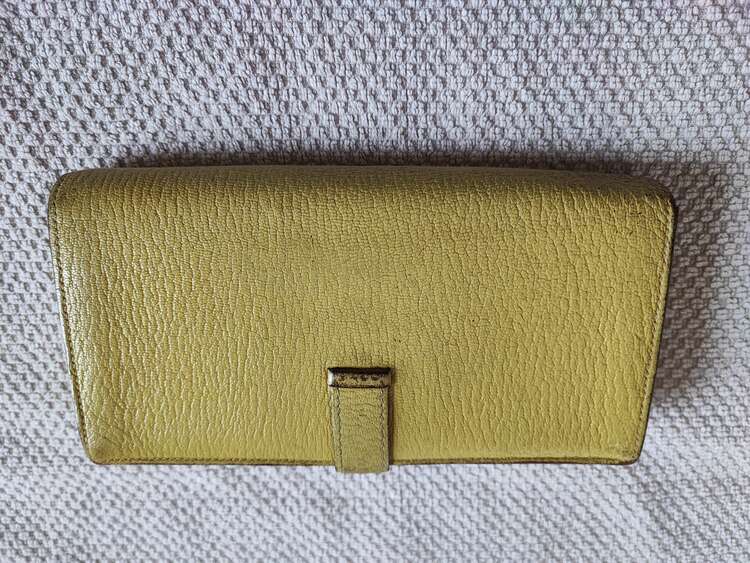 ベアンスフレ（ブランド財布・小物）の商品画像 - 査定依頼日：2025年4月28日 - 最高査定価格：15,000円