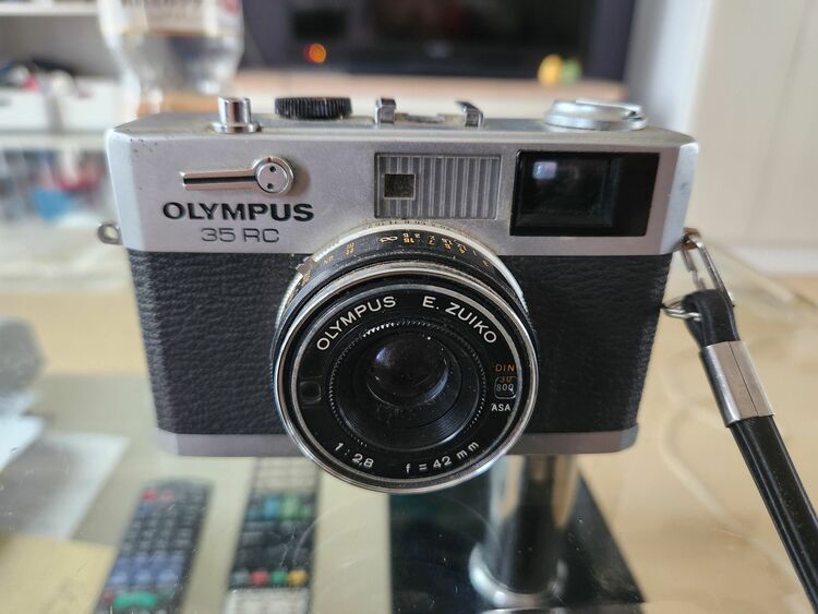 OLYMPUS35RC（カメラ）の商品画像 - 査定依頼日：2025年9月5日 - 最高査定価格：5,000円