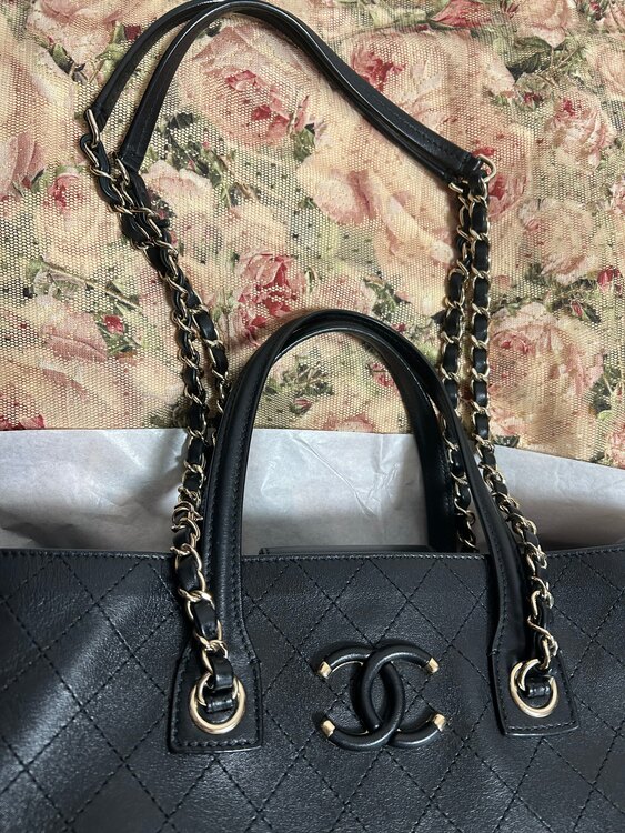 トートバッグ（ブランドバッグ）の商品画像 - 査定依頼日：2025年4月29日 - 最高査定価格：300,000円