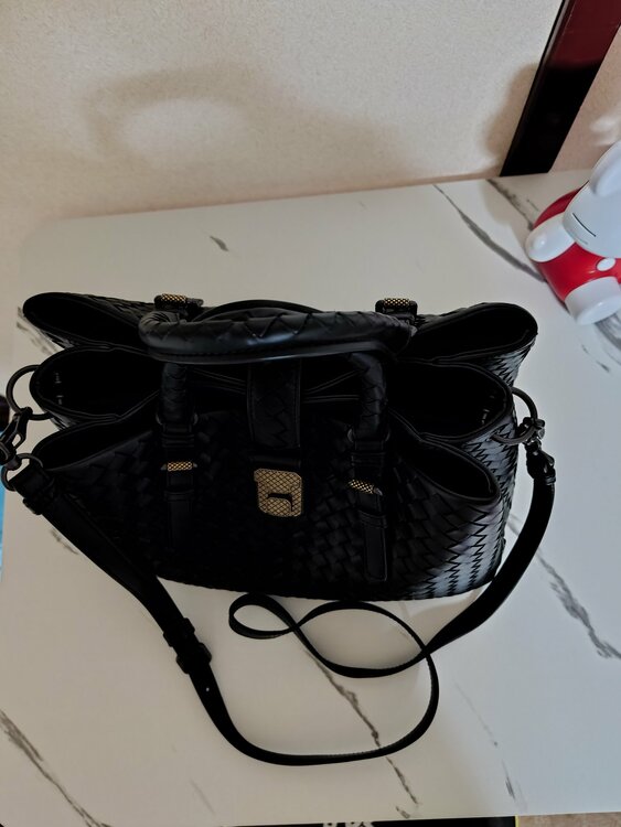 ボッテガ・ヴェネタ  （ブランドバッグ）の商品画像 - 査定依頼日：2026年2月8日 - 最高査定価格：50,000円