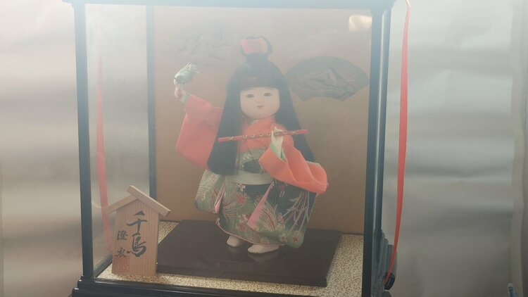 市松人形（美術品・骨董品）の商品画像 - 査定依頼日：2026年5月29日 - 最高査定価格：100,000円