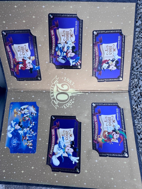 ディズニーテレホンカード（チケット・金券）の商品画像 - 査定依頼日：2026年9月23日 - 最高査定価格：400円