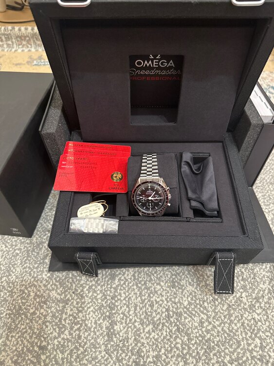 30130425001001 オメガ　スピードマスタープロフェッショナル（高級時計）の商品画像 - 査定依頼日：2025年2月9日 - 最高査定価格：750,000円
