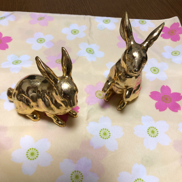 金メッキのうさぎの置物（金・貴金属）の商品画像 - 査定依頼日：2022年8月28日 - 最高査定価格：1,000円